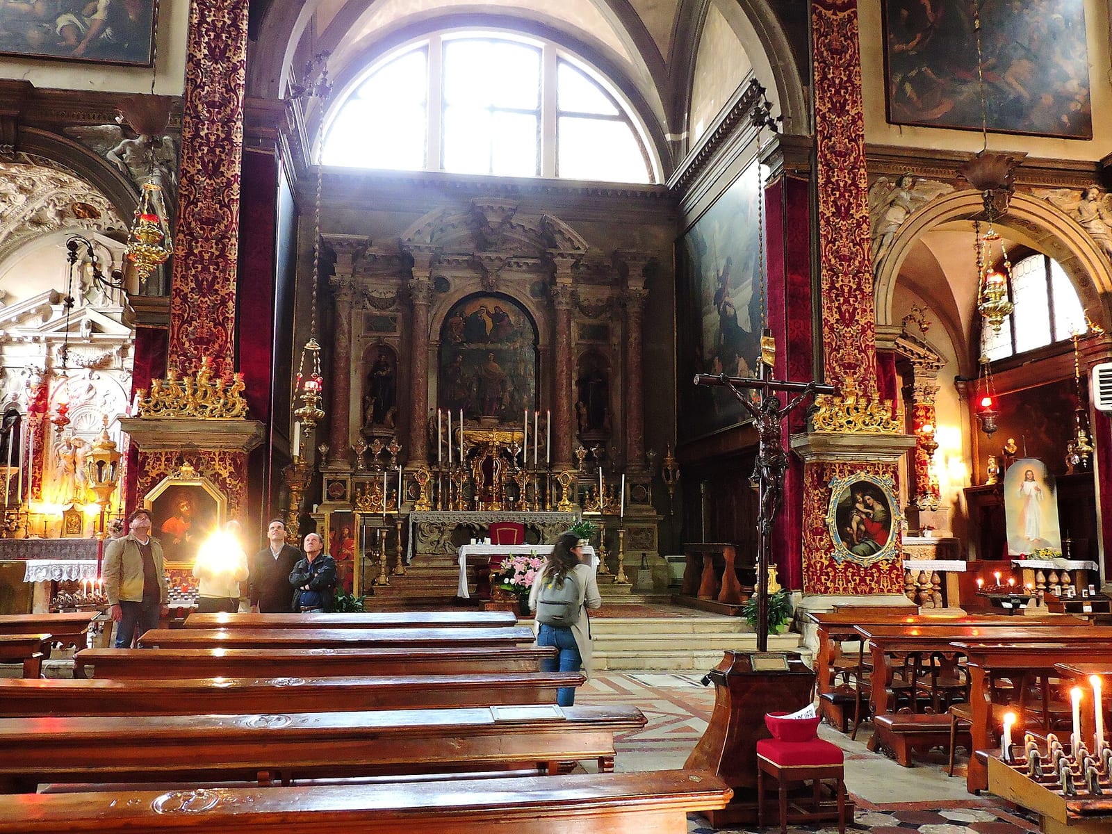 Intérieur de L'église San Zulian