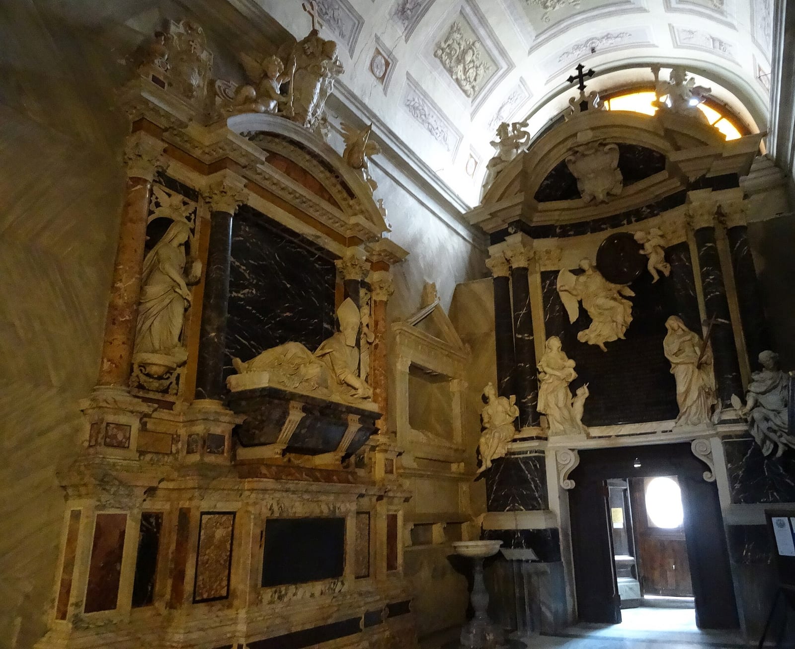 Intérieur de La basilique Santa Maria sopra Minerva