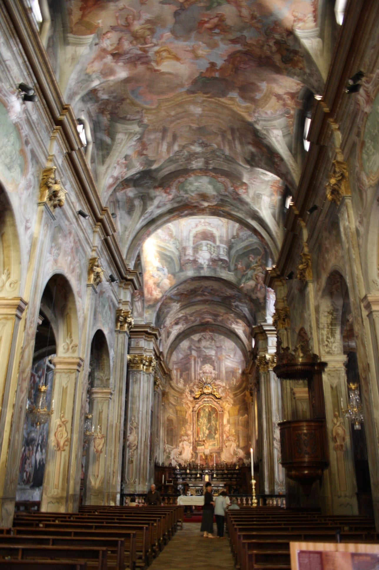 Intérieur de L'église San Cristoforo à Verceil (Gaudenzio Ferrari)