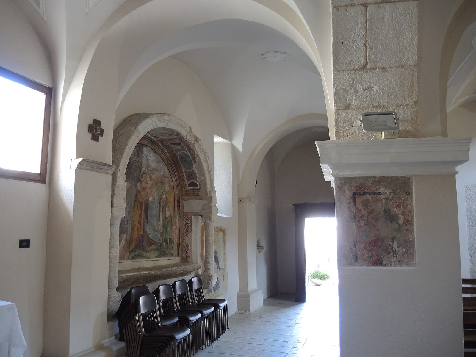 Intérieur de San Panfilo de Tornimparte (Saturnino Gatti)