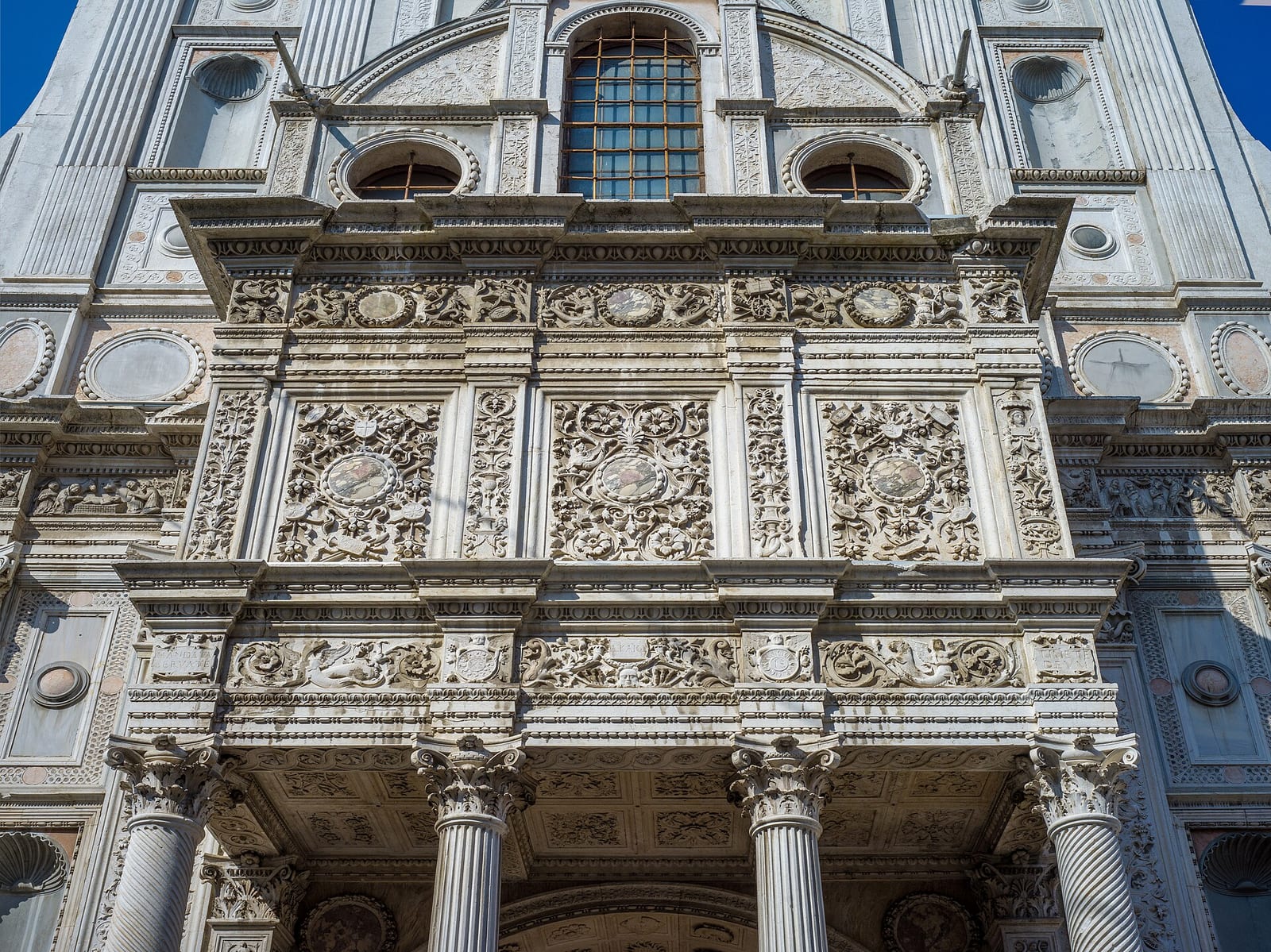 Détail de Santa Maria dei Miracoli à Brescia