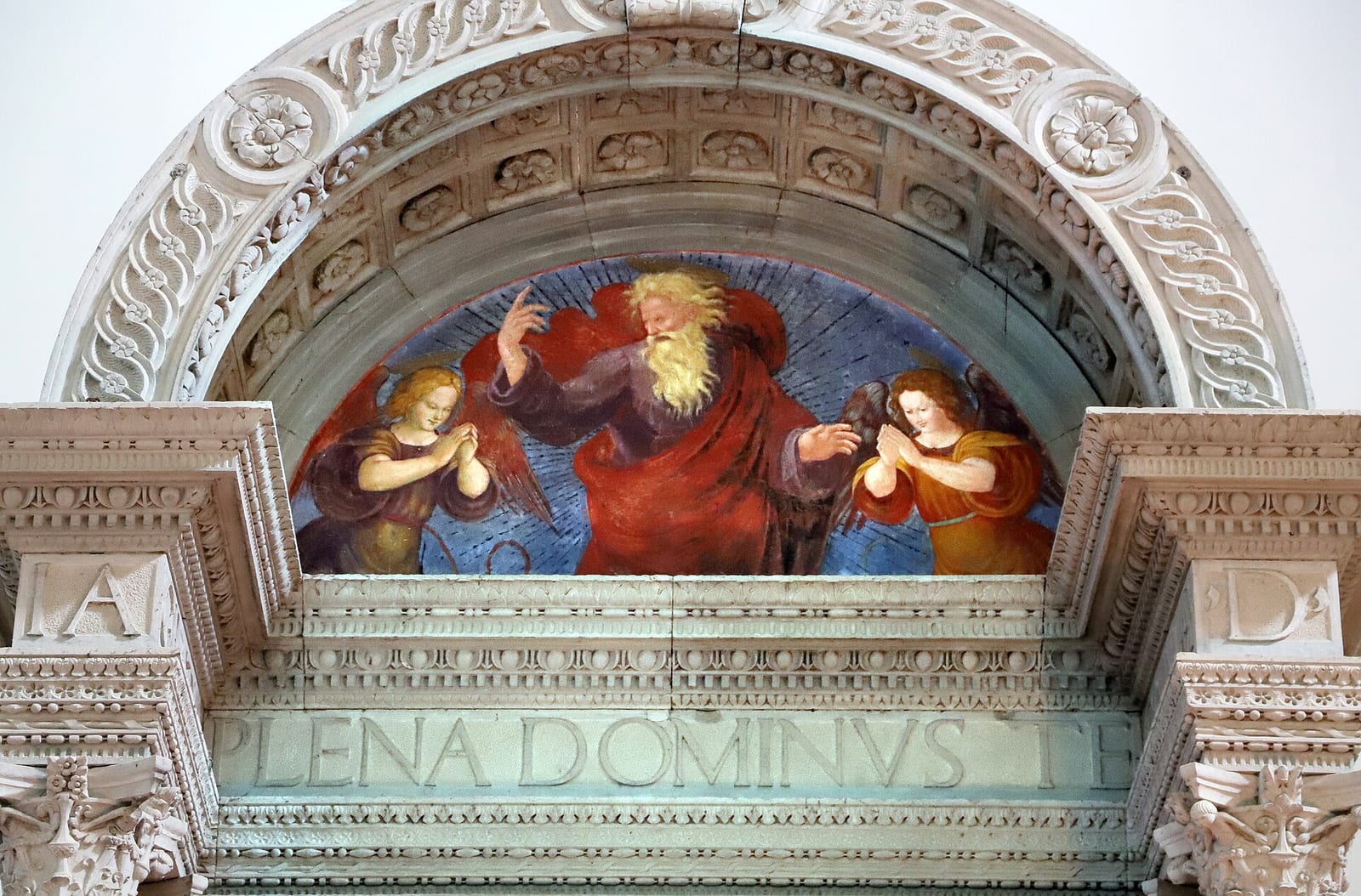 Intérieur de Santa Maria del Calcinaio près de Cortone