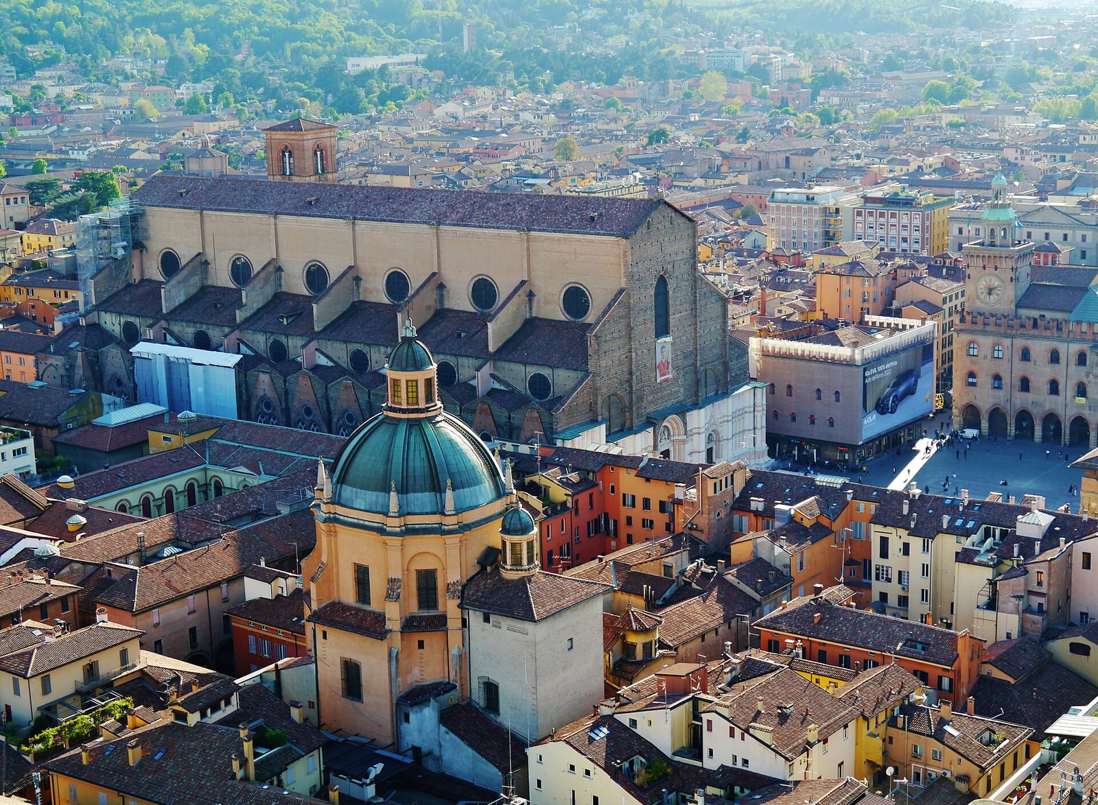 Santa Maria della Vita à Bologne (le Compianto de Niccolò dell'Arca) dans son environnement