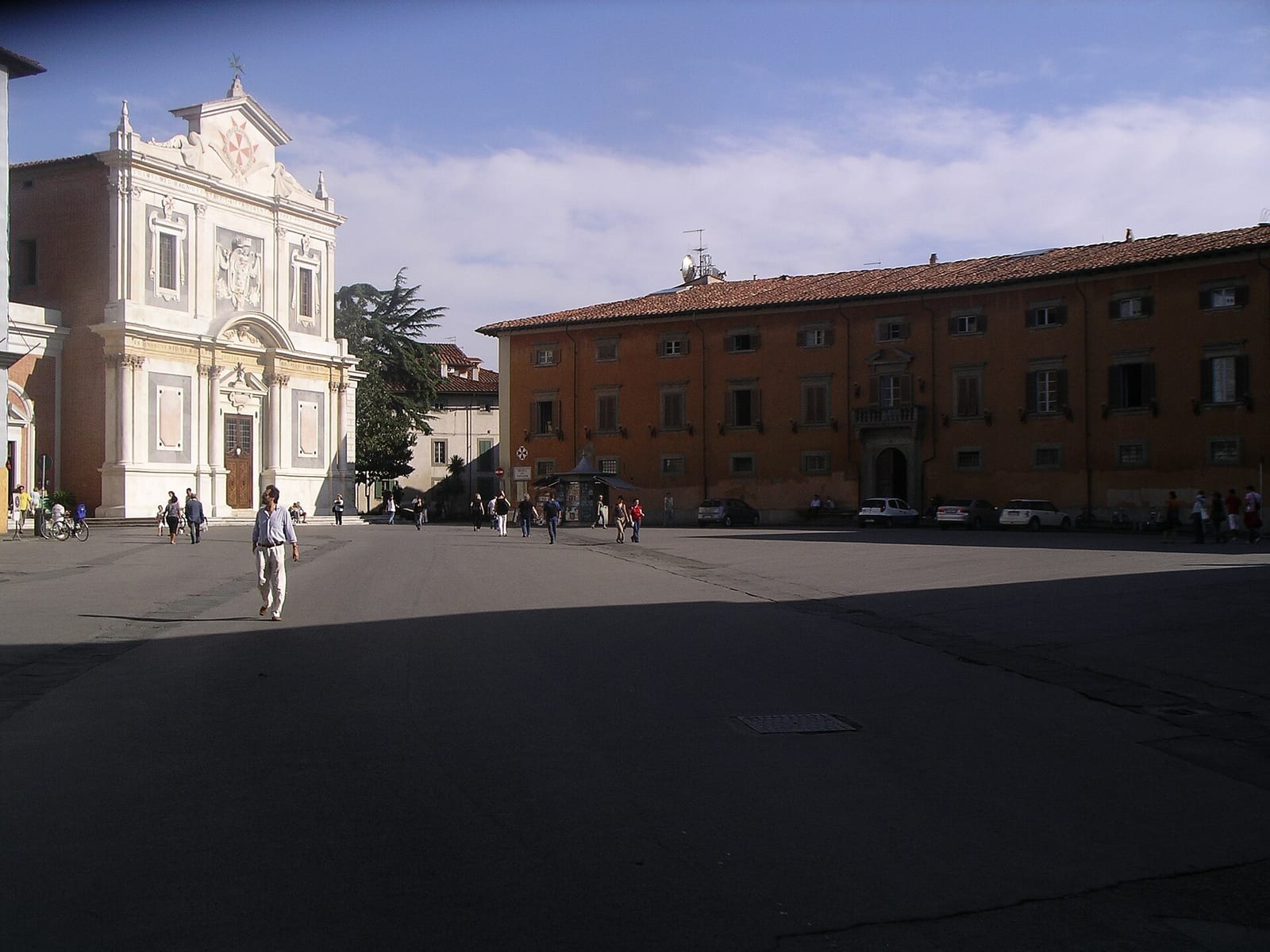 L'église Santo Stefano dei Cavalieri à Pise dans son environnement