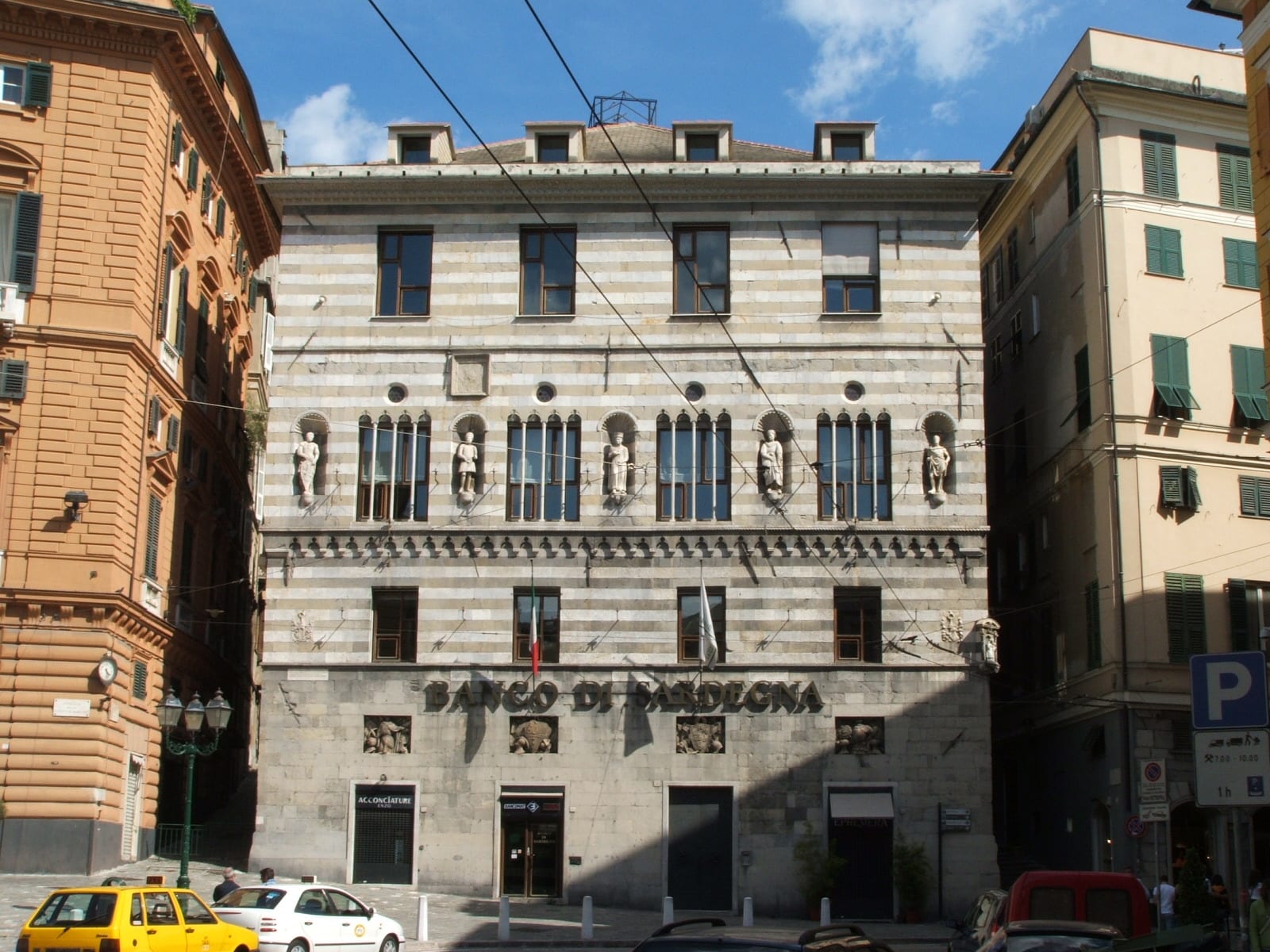 Façade de La Strada Nuova et les Palazzi dei Rolli à Gênes