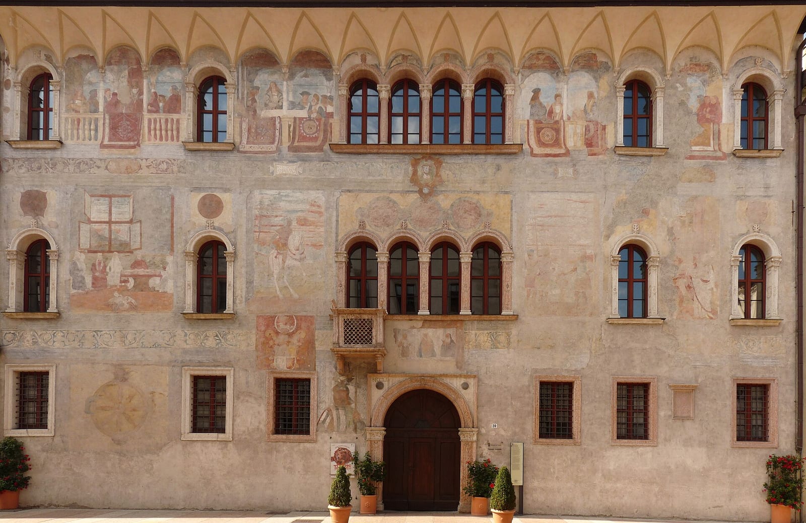 Façade de Trente, ville peinte : le Palazzo Geremia et les façades de la Renaissance