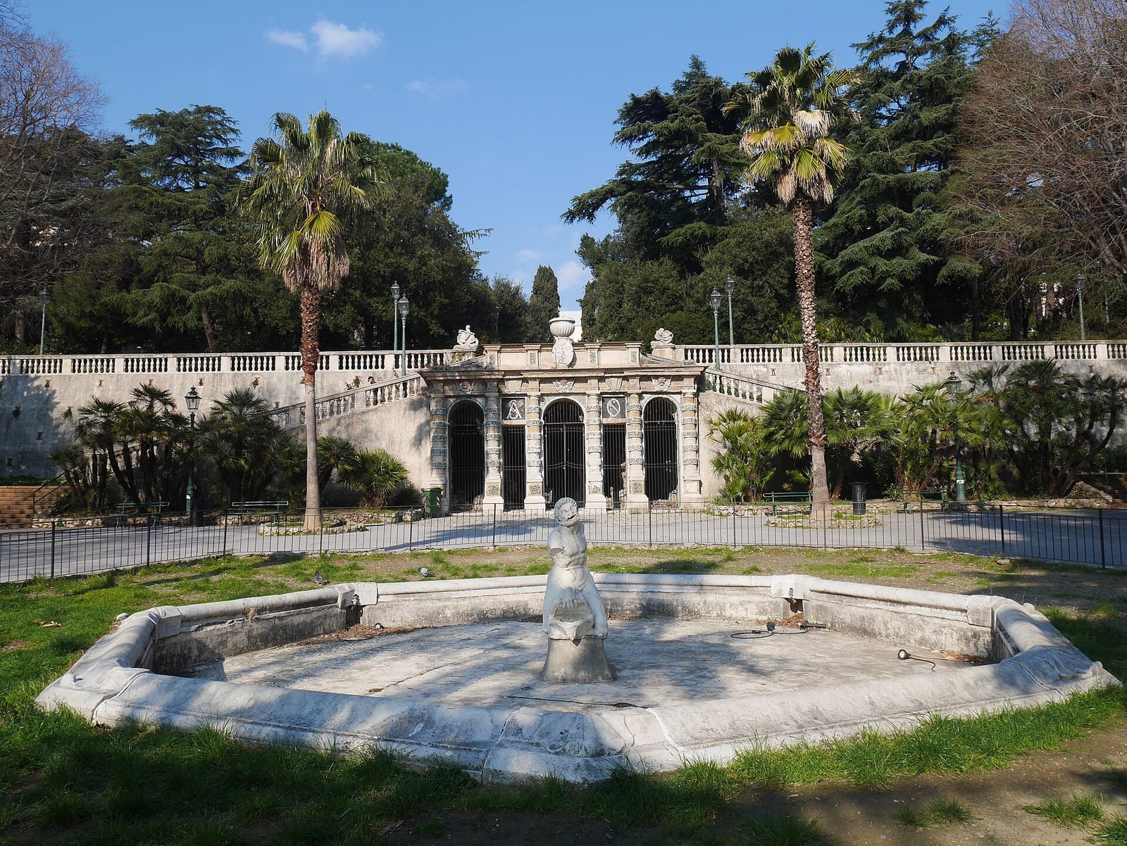 La Villa Imperiale Scassi à Gênes (Sampierdarena) dans son environnement