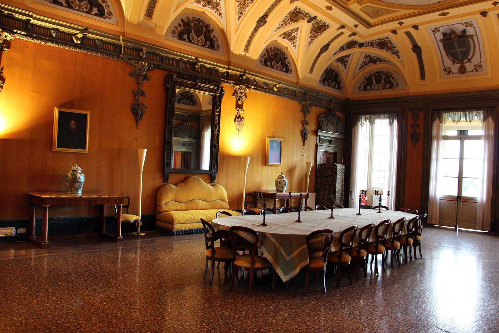 Intérieur de La Villa Médicis de Poggio a Caiano