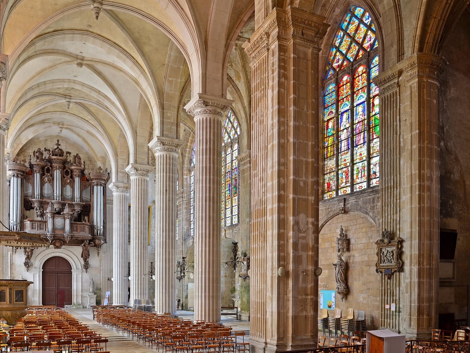 Abbatiale Saint-Michel de Saint-Mihiel — édifice religieux à Saint-Mihiel (Meuse (55)) (55), monument historique (Classé MH) — vue 3