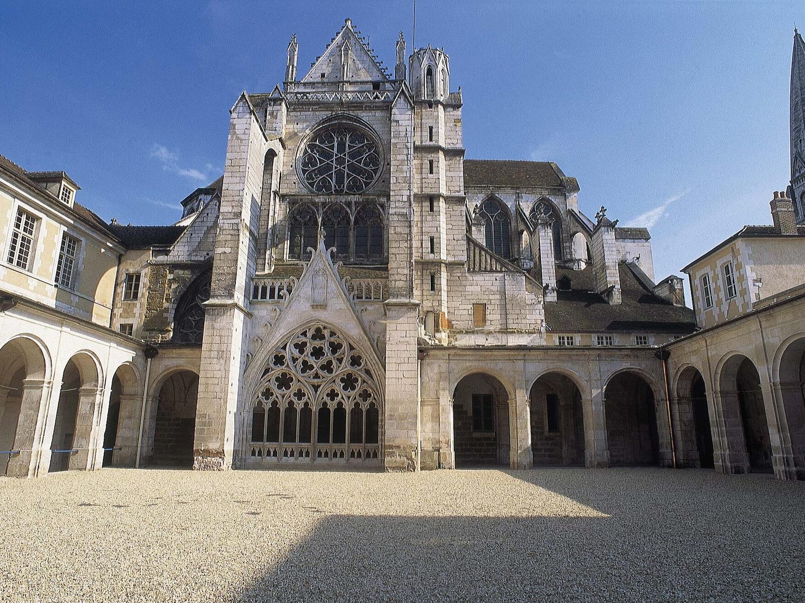 Abbaye Saint-Germain d'Auxerre — édifice religieux à Auxerre (89), monument historique (Classé MH) — vue 2
