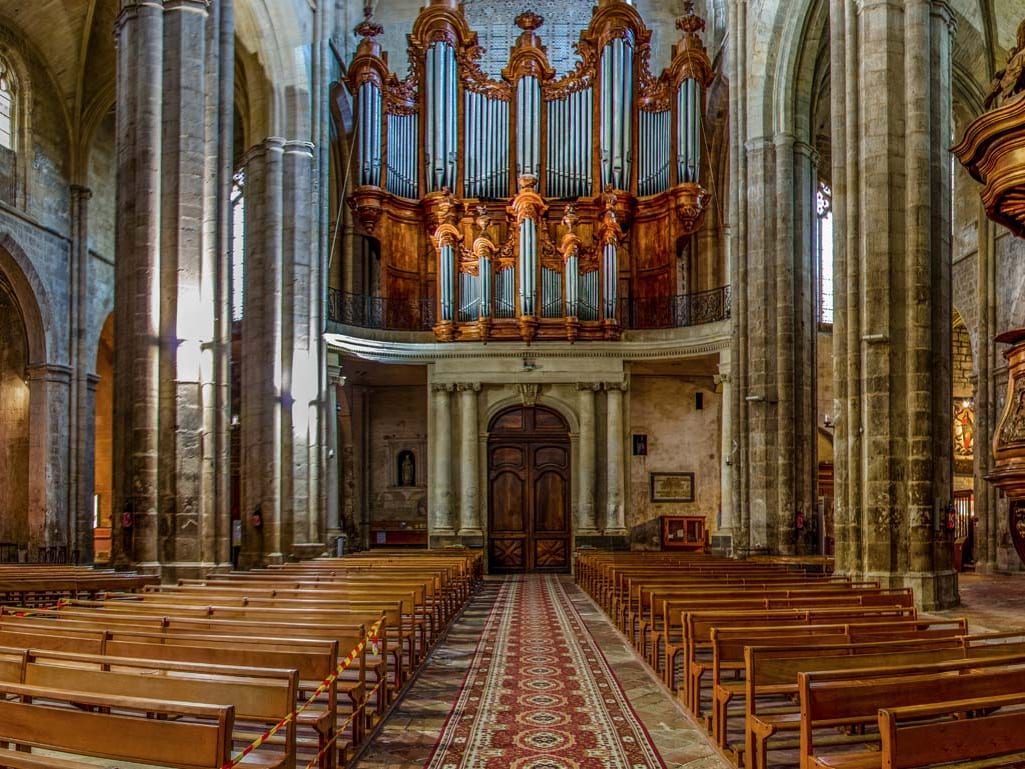 Basilique Sainte-Marie-Madeleine de Saint-Maximin-la-Sainte-Baume — édifice religieux à Saint-Maximin-la-Sainte-Baume (Var (83)) (83), monument historique (Classé MH) — vue 2