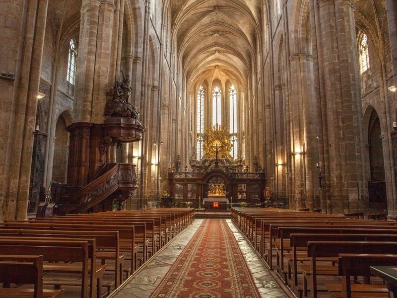Basilique Sainte-Marie-Madeleine de Saint-Maximin-la-Sainte-Baume — édifice religieux à Saint-Maximin-la-Sainte-Baume (Var (83)) (83), monument historique (Classé MH) — vue 3