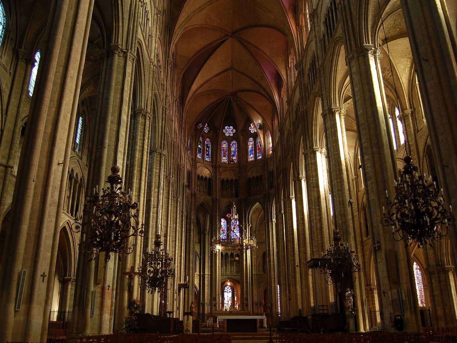 Cathédrale de Bourges — édifice religieux à Centre-Val de Loire (18) — vue 2