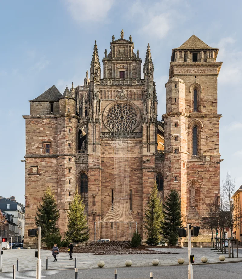 Cathédrale de Rodez – clocher — édifice religieux à Rodez, Aveyron, façade, classé mh