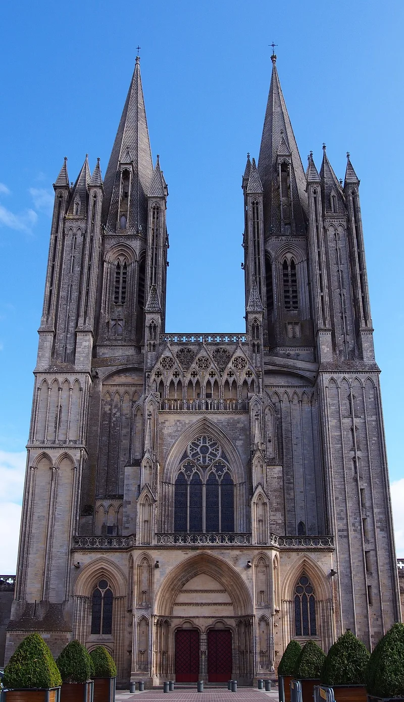 Cathédrale Notre-Dame de Coutances — édifice religieux à Coutances (Manche (50)) (50), monument historique (Classé MH)