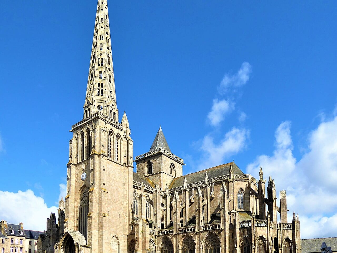 Cathédrale Saint-Tugdual de Tréguier — édifice religieux à Tréguier (Côtes-d'Armor (22)) (22), monument historique (Classé MH) — vue 2