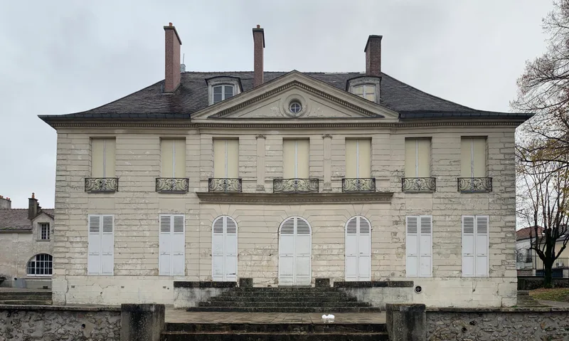 Château (ancien) ou Château des Cèdres — château à Montfermeil, Seine-Saint-Denis, inscrit mh