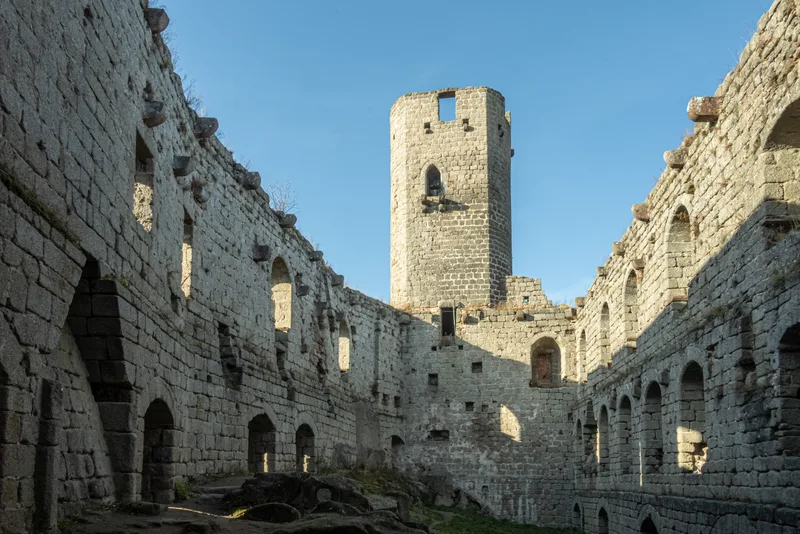 Château d'Andlau — château à Andlau, Bas-Rhin, façade, classé mh