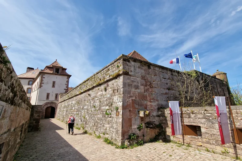 Château de la Petite-Pierre — château à La Petite-Pierre, Bas-Rhin, classé mh