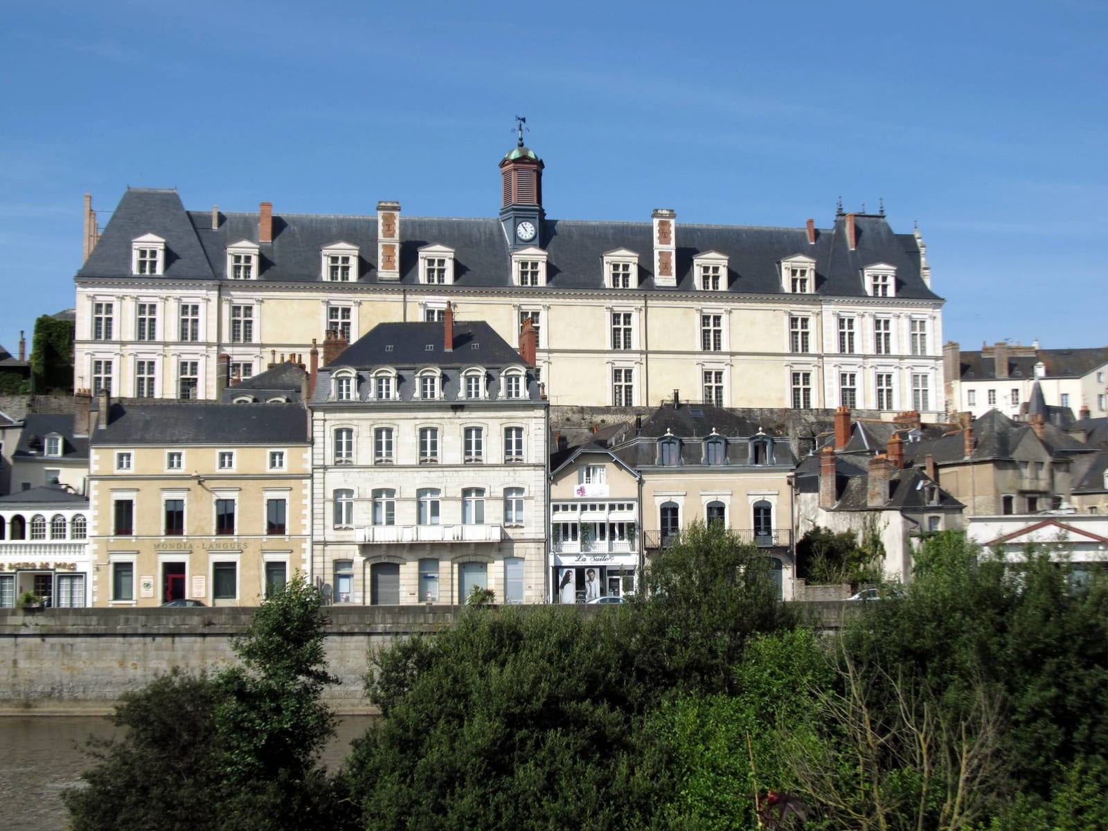 Château de Laval – logis neuf — château à Laval (53), monument historique (Classé MH) — vue 2