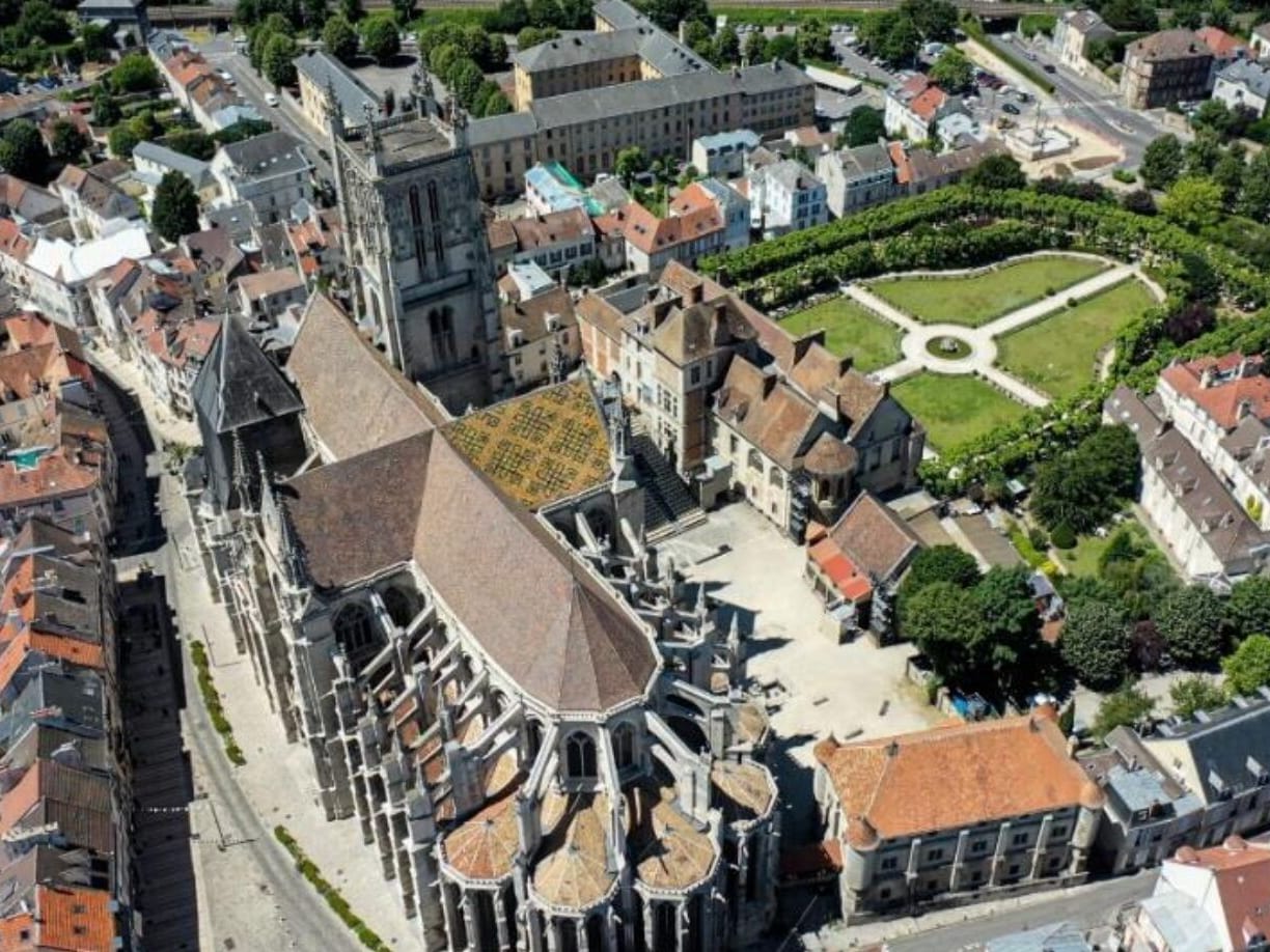 Cité épiscopale — édifice religieux à Meaux (77), monument historique (Classé MH) — vue 3