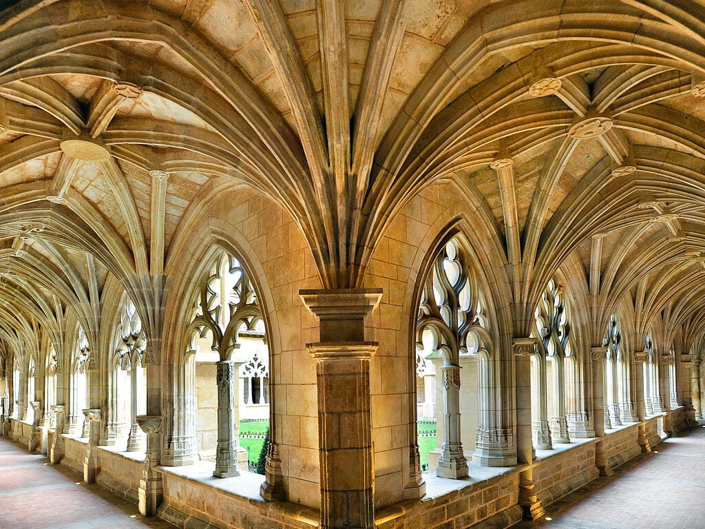 Cloître de l'abbaye de Cadouin — édifice religieux à Cadouin (24), monument historique (Classé MH) — vue 2
