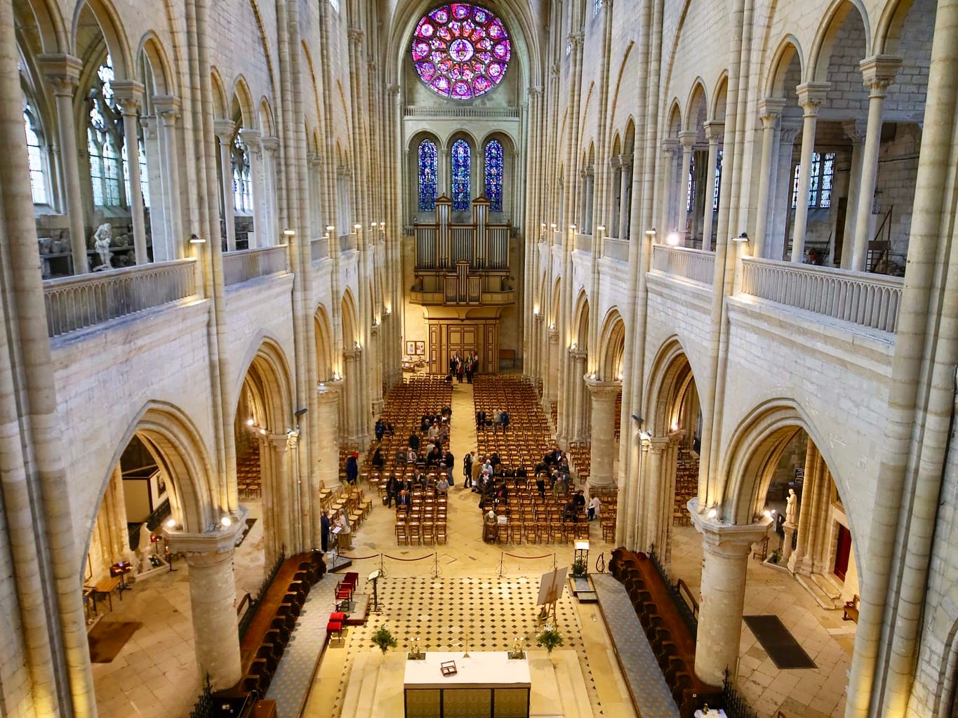 Collégiale Notre-Dame de Mantes-la-Jolie — édifice religieux à Mantes-la-Jolie (Yvelines (78)) (78), monument historique (Classé MH) — vue 2