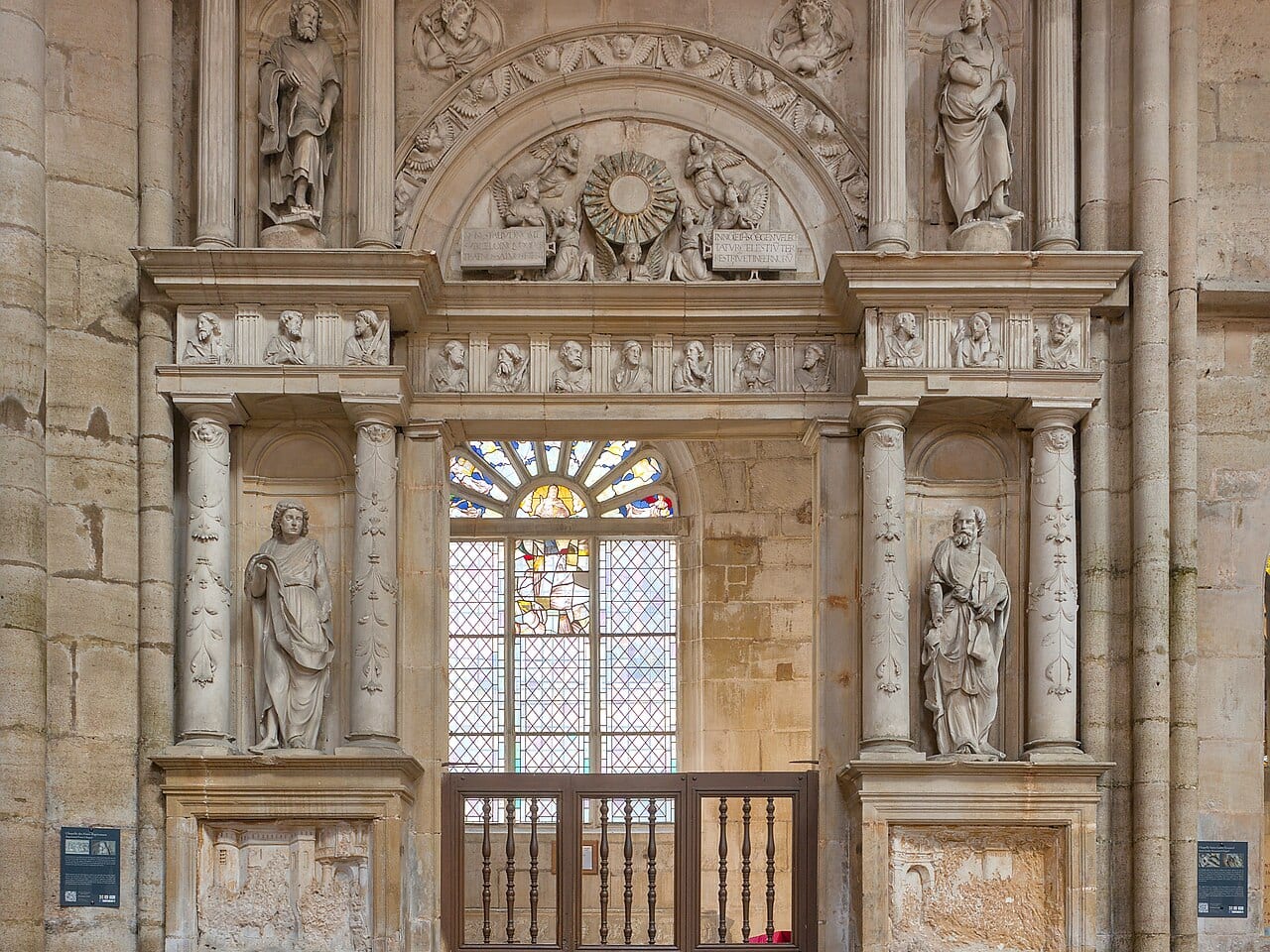 Collégiale Notre-Dame de Semur-en-Auxois — édifice religieux à Semur-en-Auxois (Côte-d'Or (21)) (21), monument historique (Classé MH) — vue 4