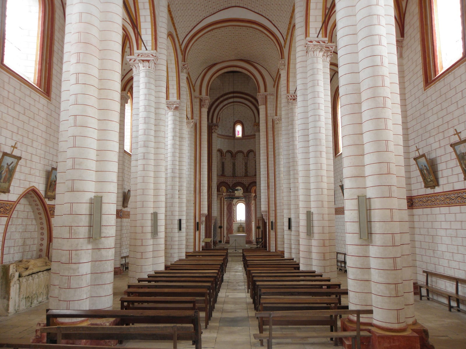 Collégiale Saint-Pierre de Chauvigny — édifice religieux à Chauvigny (Vienne (86)) (86), monument historique (Classé MH) — vue 3