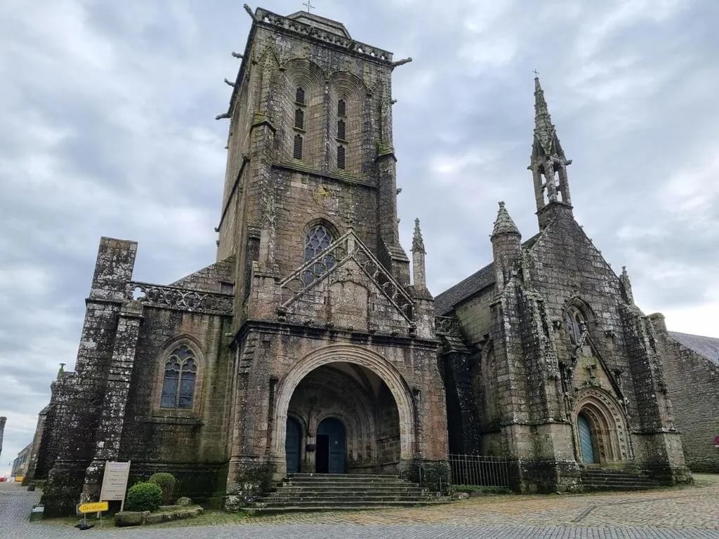 Église Saint-Ronan et chapelle du Pénity de Locronan — édifice religieux à Locronan (Finistère (29)) (29), monument historique (Classé MH) — vue 3