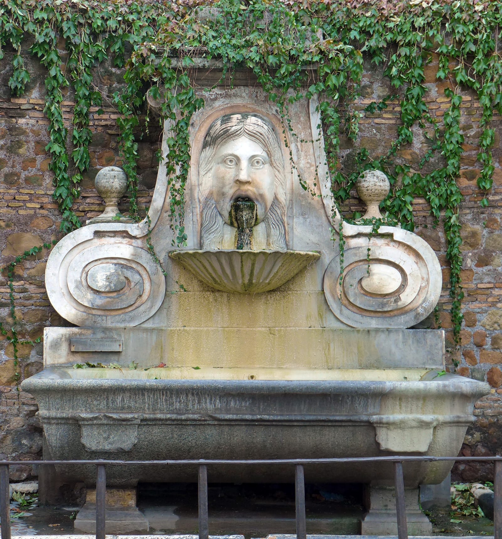 La Fontaine du Mascherone — architecture civile à Rome (null)
