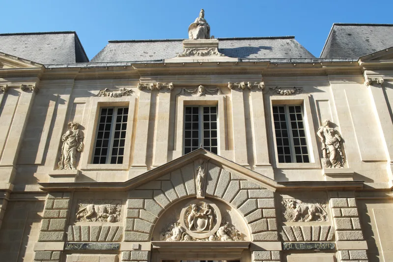 Hôtel Carnavalet (Paris (3e)) Hôtel Carnavalet — architecture civile à Paris (3e), Paris, classé mh