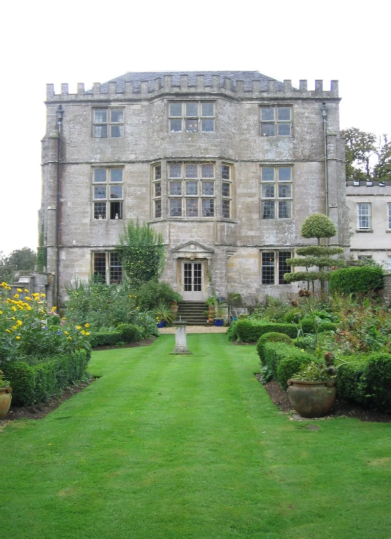 Newark Park, Ozleworth