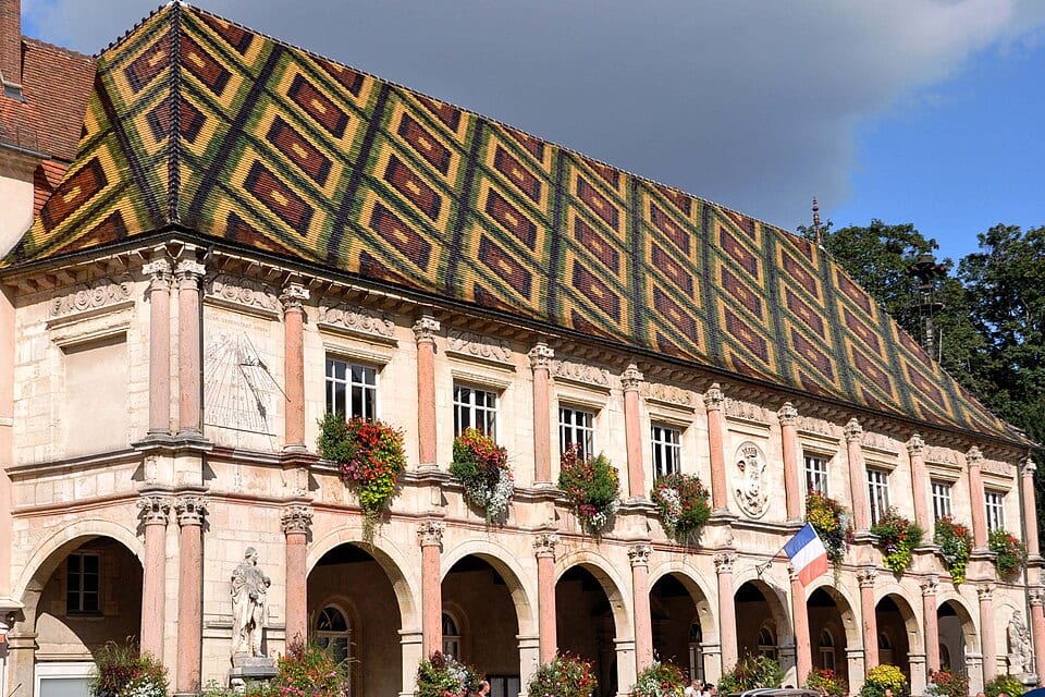 Hôtel de Ville de Gray — architecture civile à Gray (70), monument historique (Classé MH) — vue 2