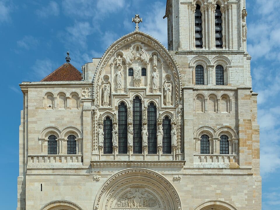 Vézelay — Basilique et colline — édifice religieux à Bourgogne-Franche-Comté (null)