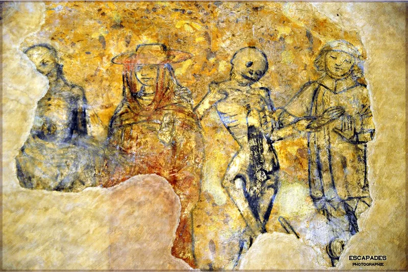 Fresques de Kernascléden — Danse macabre et scènes de la Passion