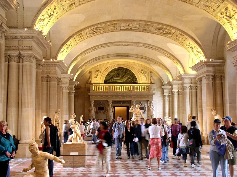 Les Caryatides de la Salle des Caryatides