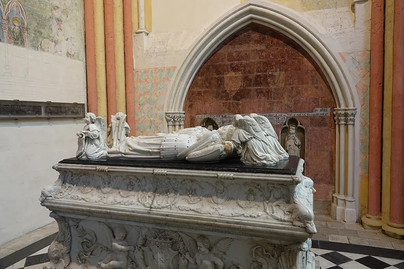 Tombeau des enfants de Charles VIII et Anne de Bretagne